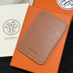 Hermes Elephant MagSafe Card Holder Brown