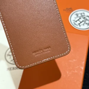 Hermes Elephant MagSafe Card Holder Brown