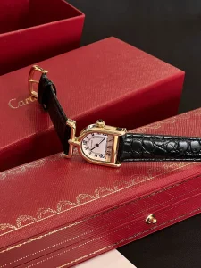 Cartier Calandre Wristwatch Black