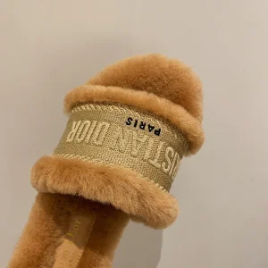 Luxury Womens Shoes Dior Dway Slide Sandal with Fur 35 To 42 A136PP360 AA138885