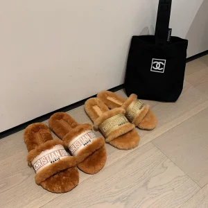 Luxury Womens Shoes Dior Dway Slide Sandal with Fur 35 To 42 A136PP360 AA138886