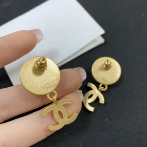 Luxury Womens Jewelry Chanel Gold CC Logo Earrings A152PP120 AA145481