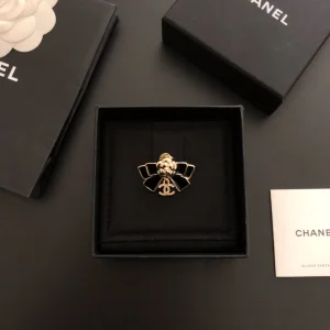Luxury Womens Jewelry Chanel Bowknot Camellia CC Brooch A39PP130 AA146984