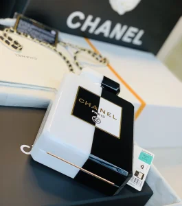 Luxury Womens Handbags Chanel No5 Perfume Bottle Clutch 16x13x5CM A118PP1500 AA147222