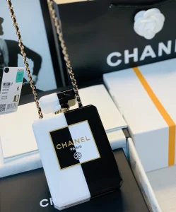 Luxury Womens Handbags Chanel No5 Perfume Bottle Clutch 16x13x5CM A118PP1500 AA147222