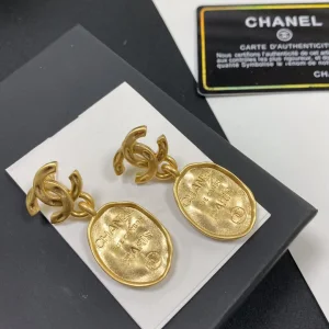 Luxury Womens Jewelry Chanel Gold CC Logo Tag Earrings A152PP120 AA148133