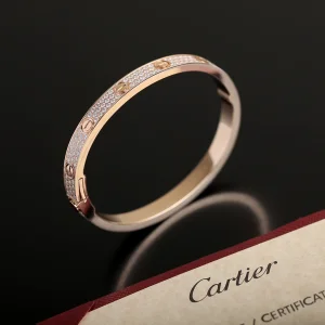 Cartier Vip Diamonds Love Bracelet Gold 