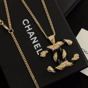 Luxury Womens Jewelry Chanel Gold CC Logo Pendant Necklace A39PP150 AA150209