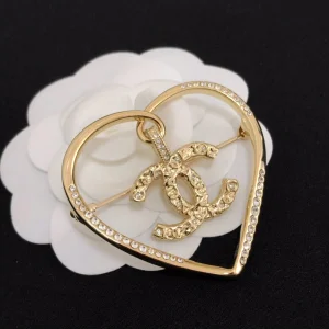 Luxury Womens Jewelry Chanel Gold CC Logo and Hearts Brooch A39PP150 AA150201