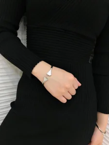 Luxury Womens Jewelry Bvlgari Divas Dream Bracelet A205PP380 AA150801