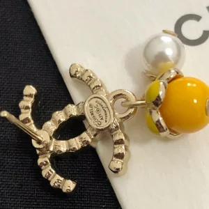 Luxury Womens Jewelry Chanel Vintage Crystals CC Logo Pearls Earring A39PP120 AA153656