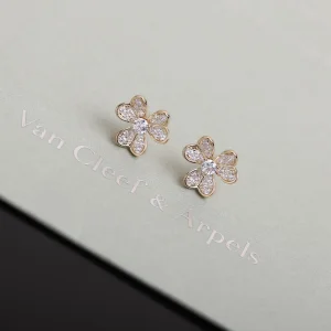 Luxury Womens Jewelry Van Cleef Arpels Frivole Crystals Earring A205PP260 AA153600
