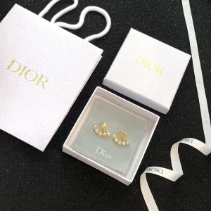 Luxury Womens Jewelry Dior Petit CD Earrings with Pearl and Star A205PP140 AA154502