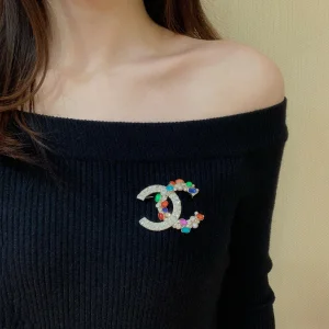 Luxury Womens Jewelry Chanel Diamonds CC Logo Brooch A205PP180 AA156457