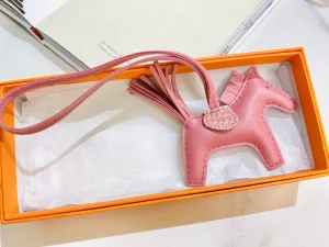 Luxury Womens Bag Charms Hermes Rodeo PM Touch Horse Charm in Pink A62PP160 AA157107