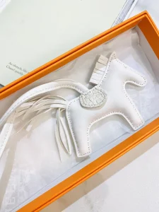Luxury Womens Bag Charms Hermes Rodeo PM Touch Horse Charm in White A62PP160 AA157108