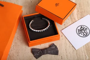 Luxury Womens Jewelry Hermes Open Cuff Woven Leather Bracelet A205PP130 AA157710