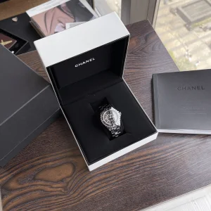 Luxury Womens Watches Chanel J12 Black Dial Ladies Watch 33MM A184PP2180 AA157635