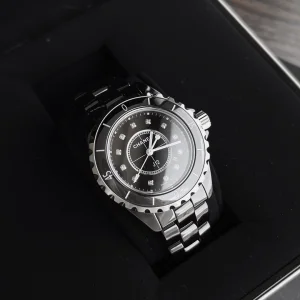 Luxury Womens Watches Chanel J12 Black Dial Ladies Watch 33MM A184PP2180 AA157635