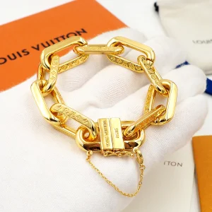 Louis Vuitton Bracelet LV Edge Gold Bracelet 