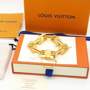 Luxury Womens Jewelry Louis Vuitton Bracelet LV Edge Gold Bracelet A152PP150 AA159698