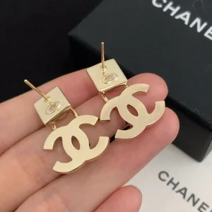 Luxury Womens Jewelry Chanel Earring Chanel Crystals CC Logo Earring A39PP110 AA159871