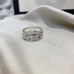 Luxury Womens Jewelry Gucci Ring Gucci Thin Silver Feline Head Ring A152PP240 AA160613