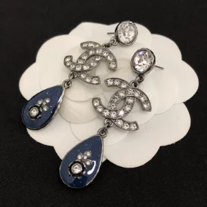 Luxury Womens Jewelry Chanel Earring Chanel Crystal CC Drop Earring A39PP145 AA161568