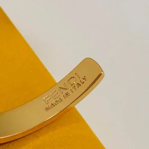 Luxury Womens Jewelry Fendi F IS Fendi Crystal Chain Bracelet A39PP125 AA161575
