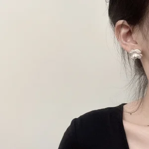 Luxury Womens Jewelry Chanel Earring Chanel White Camellia Earring A152PP100 AA168982