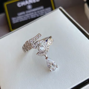 Chanel Ring Chanel Crystal NO5 Ring 