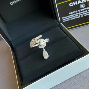 Luxury Womens Jewelry Chanel Ring Chanel Crystal NO5 Ring A152PP200 AA170297