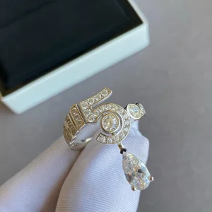 Luxury Womens Jewelry Chanel Ring Chanel Crystal NO5 Ring A152PP200 AA170297