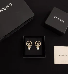 Luxury Womens Jewelry Chanel Earring Chanel Crystals CC Earrings A39PP130 AA171551