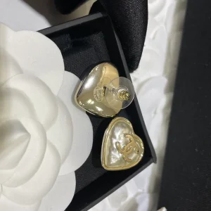 Luxury Womens Jewelry Chanel Earring Chanel Gold CC Heart Earrings A152PP110 AA171970