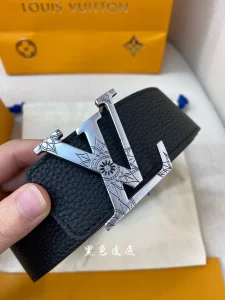 Lous Vuitton LV Black Grained Leather Belt 40MM 