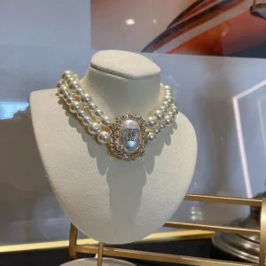 Chanel Pearls Choker Necklace 