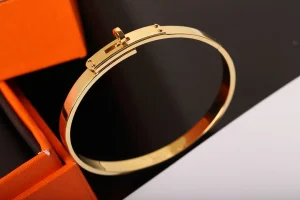 Hermes Small Kelly Bracelet Gold 