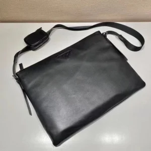 Replica Mens Handbags Prada Black Leather Messenger Bag 44x34CM A104PP880 AA182137