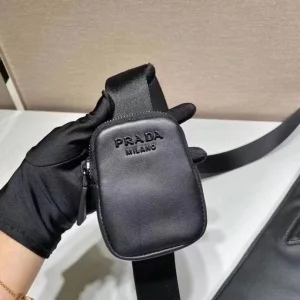 Replica Mens Handbags Prada Black Leather Messenger Bag 44x34CM A104PP880 AA182137