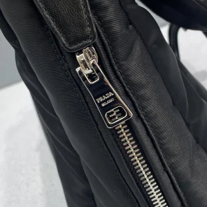 Replica Mens Handbags Prada Black Re Nylon Messenger Bag 29x22x10CM A141PP980 AA185315