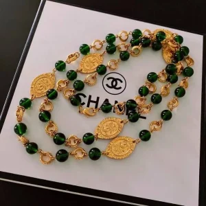 Chanel Vintage Green Pearls Long Necklace