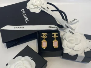 Replica Womens Jewelry Chanel Pearl CC Logo Drop Earrings A39PP180 AA186670