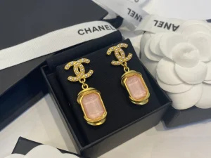 Replica Womens Jewelry Chanel Pearl CC Logo Drop Earrings A39PP180 AA186670