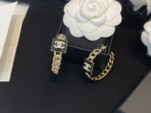 Replica Womens Jewelry Chanel CC Lion Gold Open Cut Earrings A39PP180 AA188122