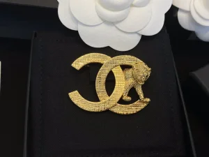 Replica Womens Jewelry Chanel Gold CC Lion Brooch A39PP180 AA188120