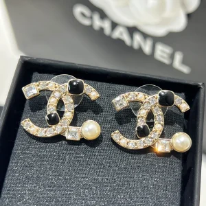 Replica Womens Jewelry Chanel Crystals CC Logo Earrings with Pearl A62P180 AA190388