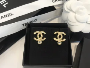 Essenceofluxury Womens Jewelry Chanel Crystals CC Logo Earrings A39PP180 AA191397