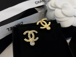 Essenceofluxury Womens Jewelry Chanel Crystals CC Logo Earrings A39PP180 AA191397