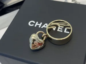 Essenceofluxury Womens Jewelry Chanel Gold Heart Lock Rings A39PP180 AA191399